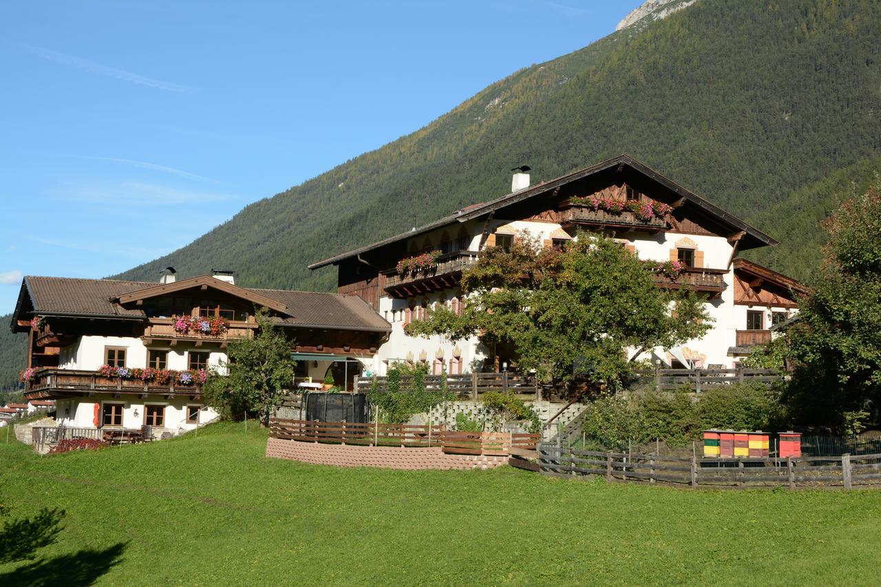 Отель Fleckhof Нойштифт-им-Штубайталь Экстерьер фото
