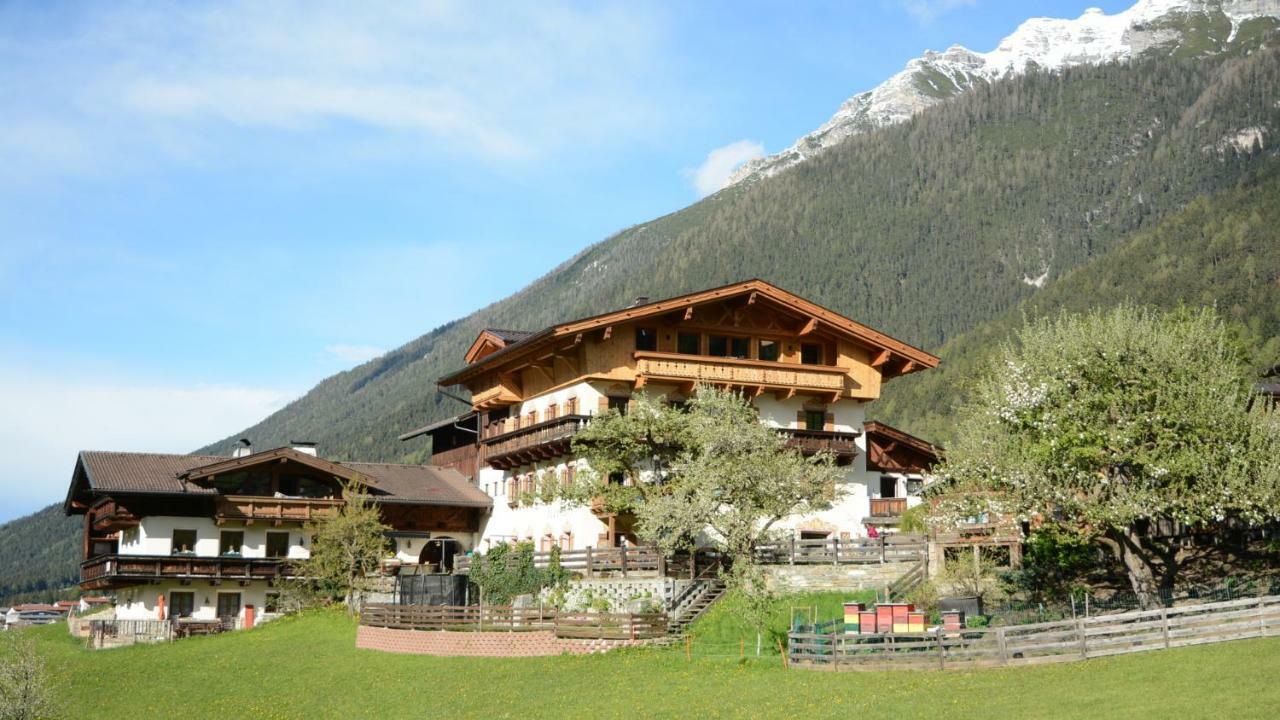 Отель Fleckhof Нойштифт-им-Штубайталь Экстерьер фото